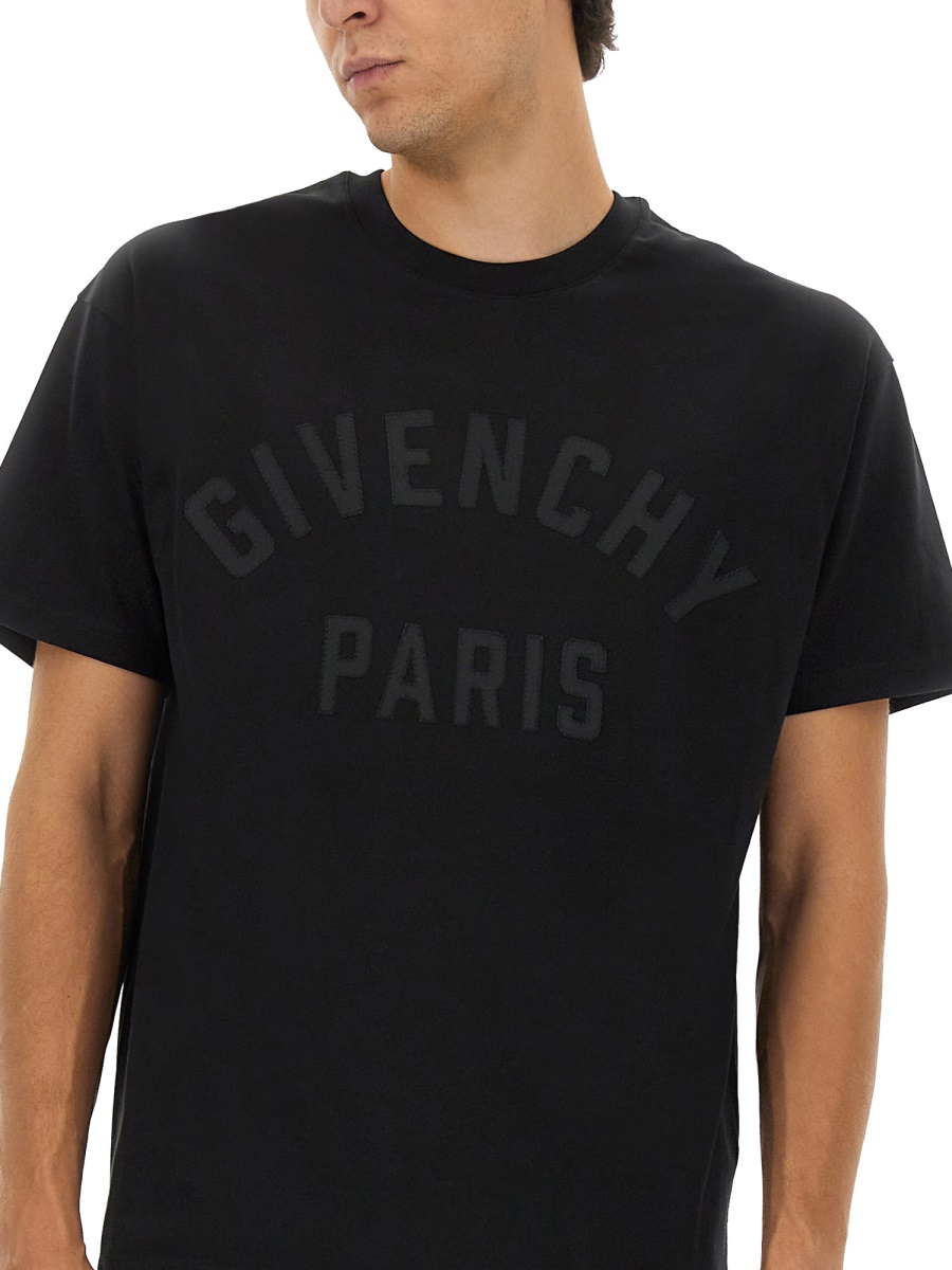 Givenchy T-SHIRT WITH LOGO Zwart