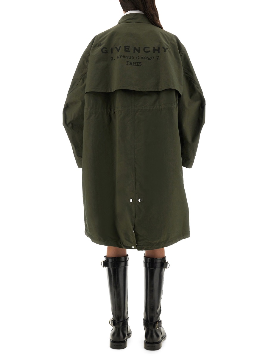Givenchy OVERSIZED PARKA WITH LOGO PRINT Groen