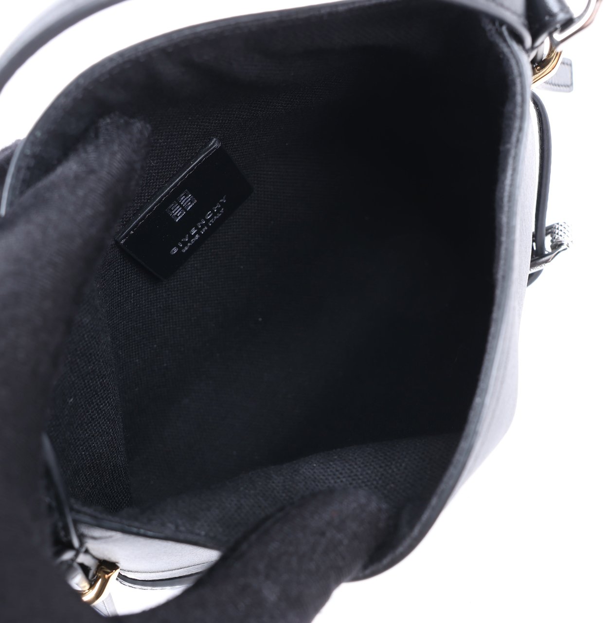Givenchy Givenchy Voyeux Leather 2Way Shoulder Bag in Black Zwart