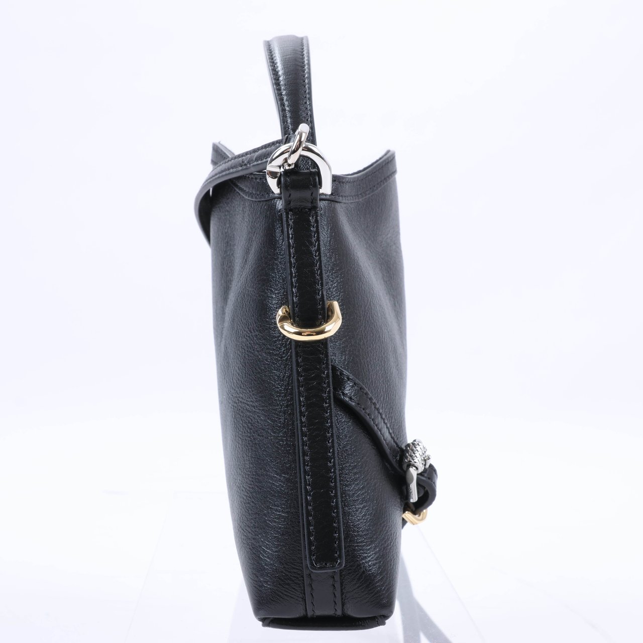 Givenchy Givenchy Voyeux Leather 2Way Shoulder Bag in Black Zwart