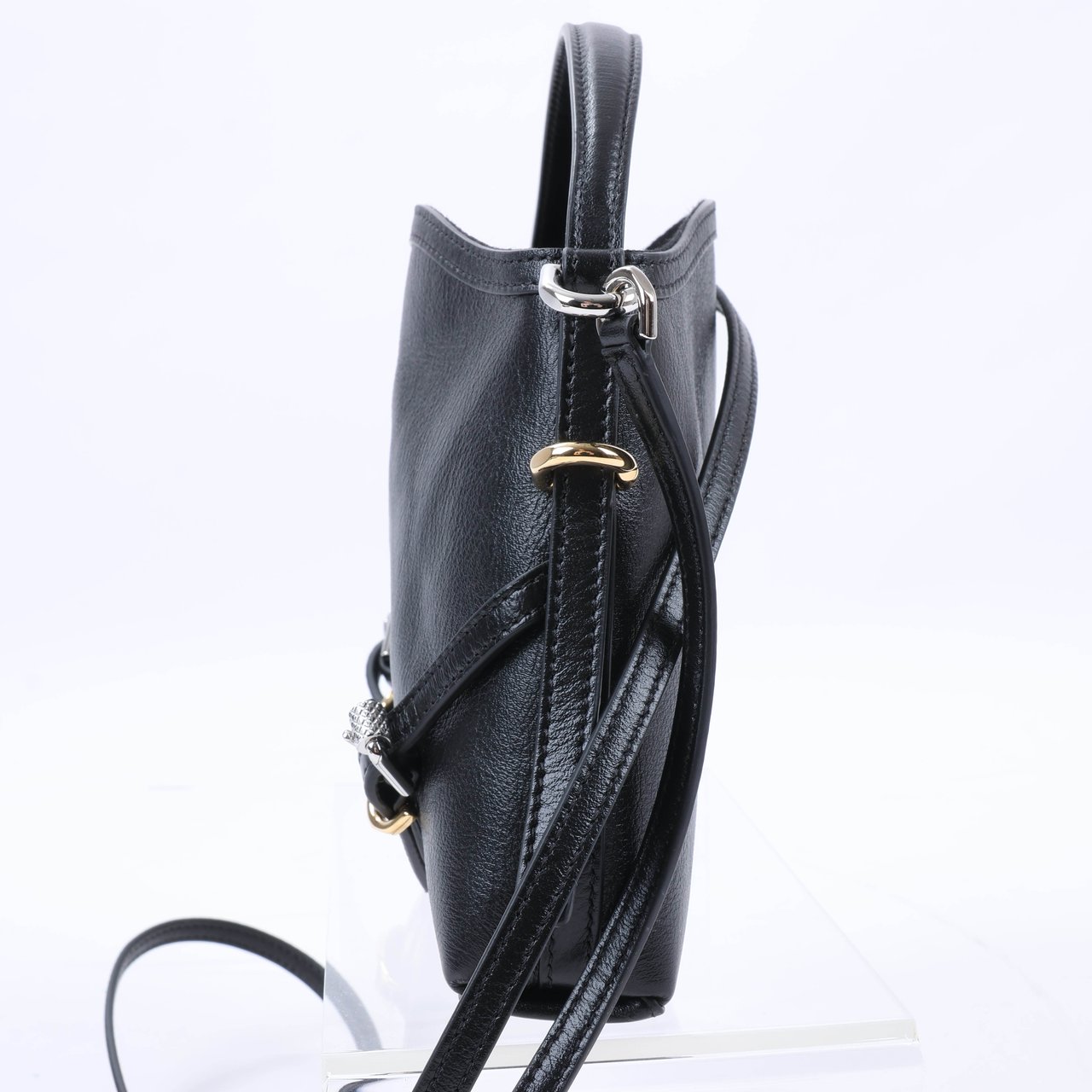 Givenchy Givenchy Voyeux Leather 2Way Shoulder Bag in Black Zwart