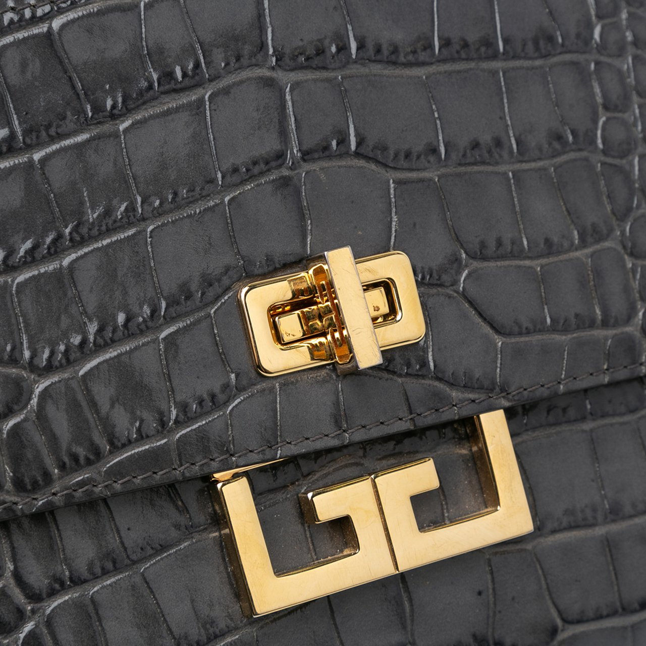 Givenchy Medium Croc Embossed Eden Crossbody Grijs