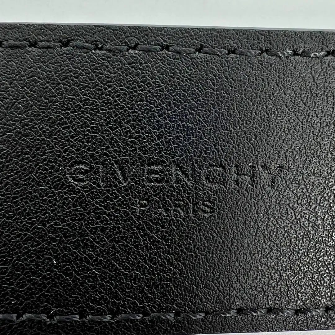 Givenchy Givenchy Reversible G Chain Belt black 80cm / very good Zwart