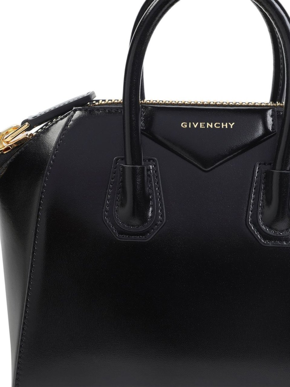 Givenchy Structured Handbag in Glossy Silk Zwart