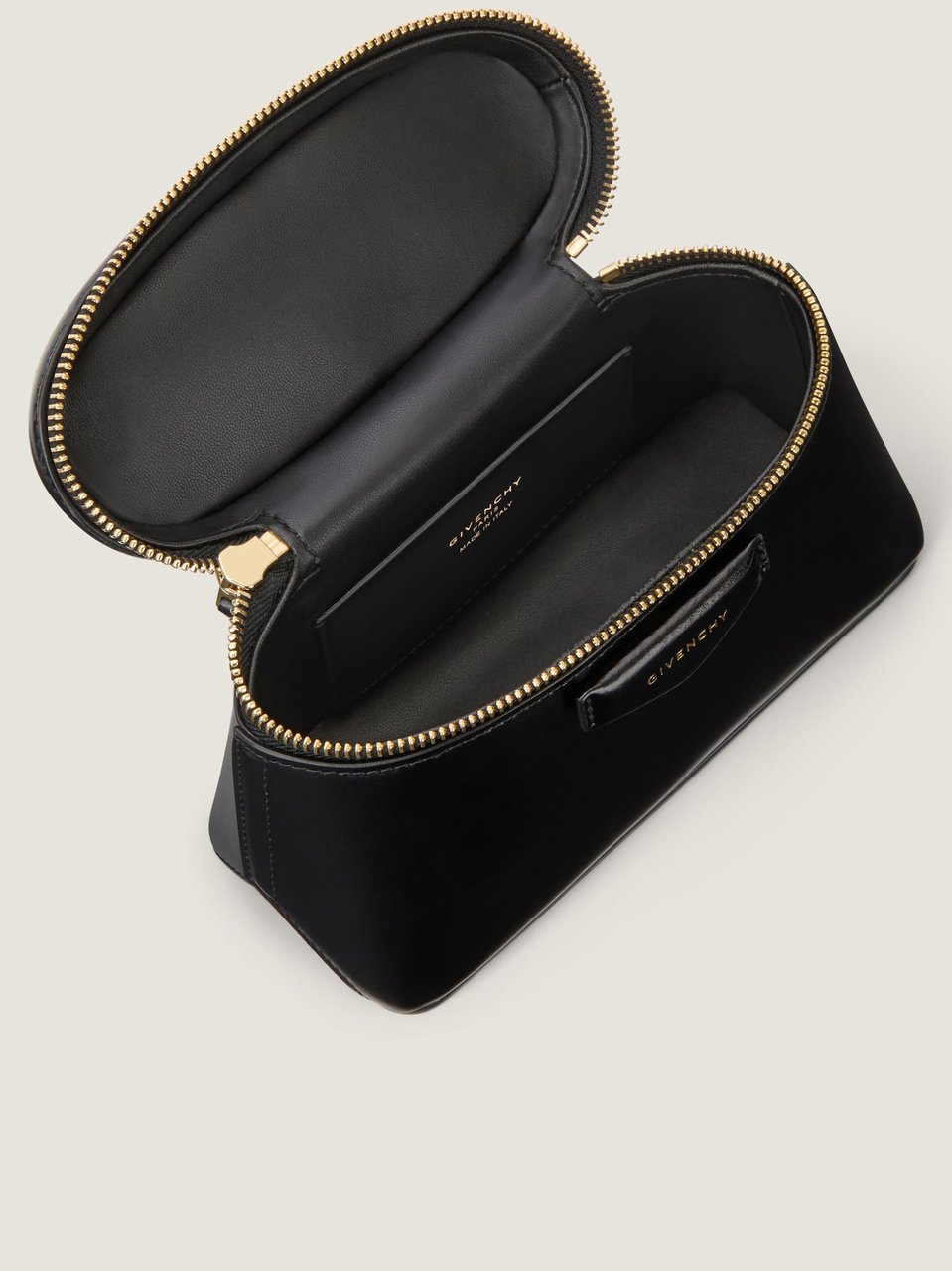 Givenchy Structured Calf Leather Shoulder Bag With Chain Strap Zwart