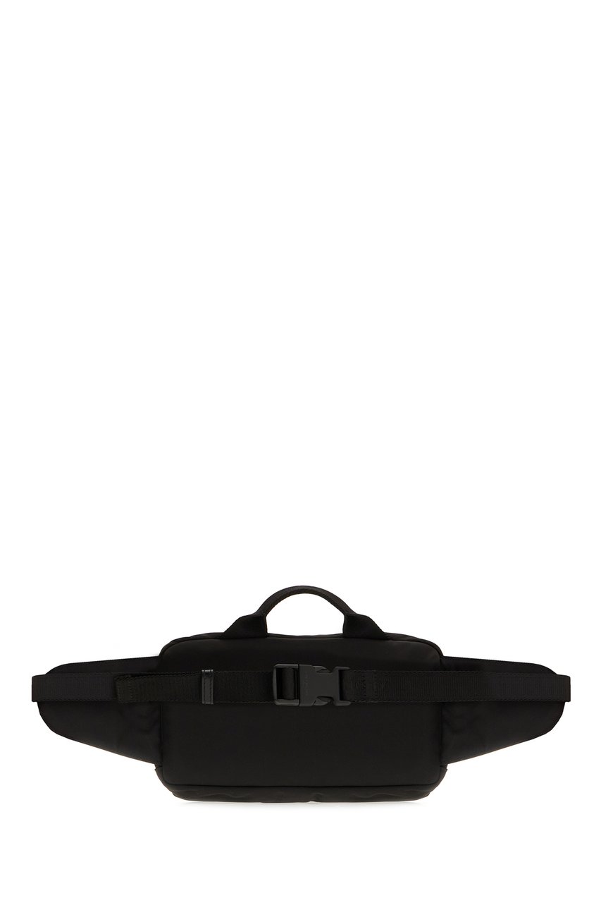 Givenchy Givenchy Black nylon Essential U beltbag Zwart