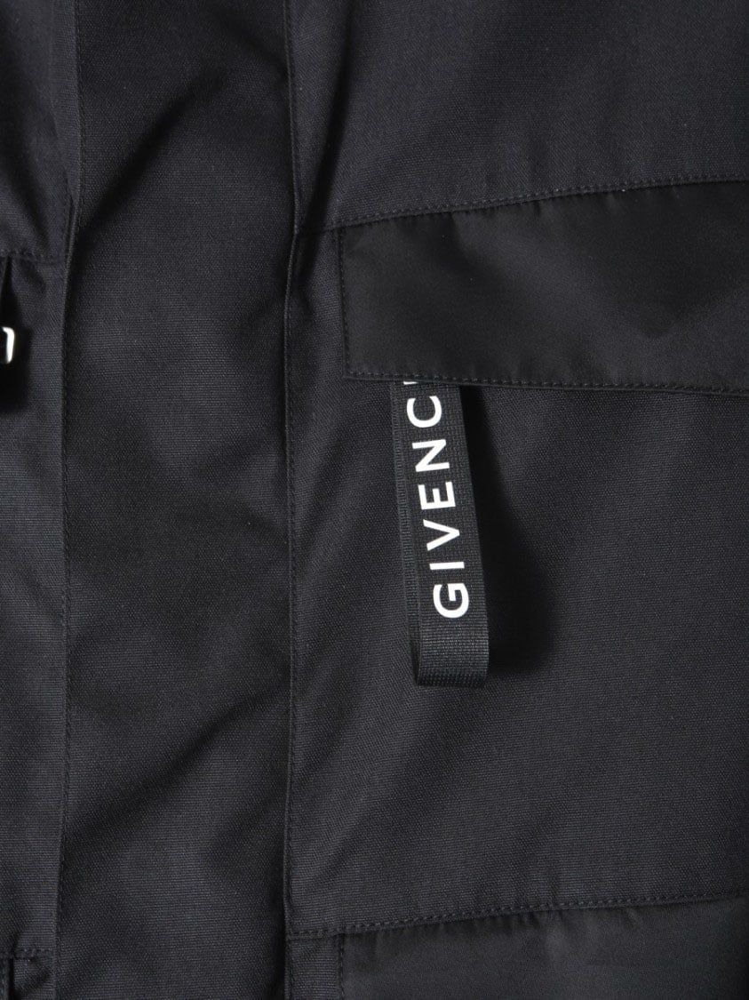 Givenchy Boxy Wind Jacket With High Collar Grijs