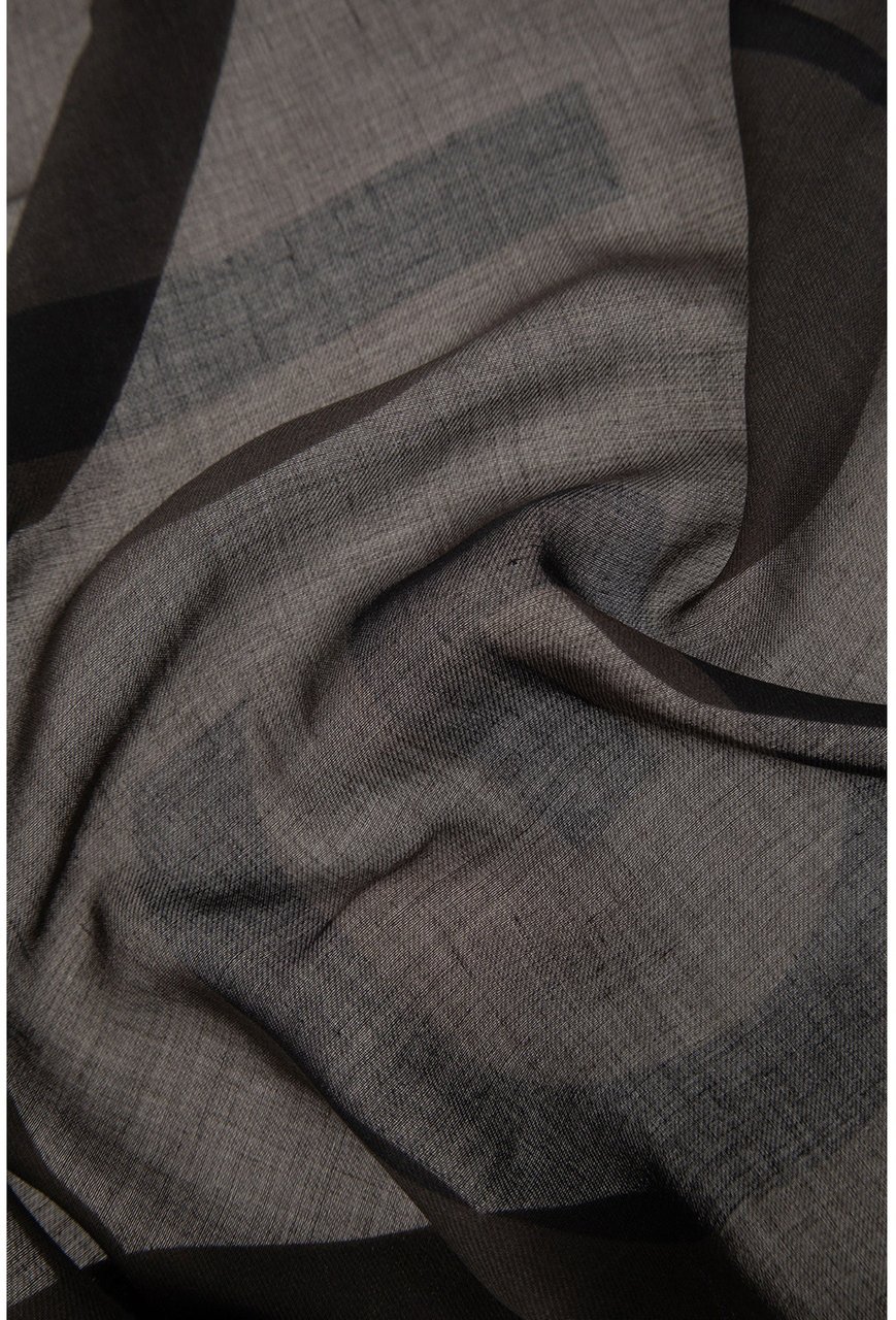 Givenchy Givenchy Logo Scarf Grijs