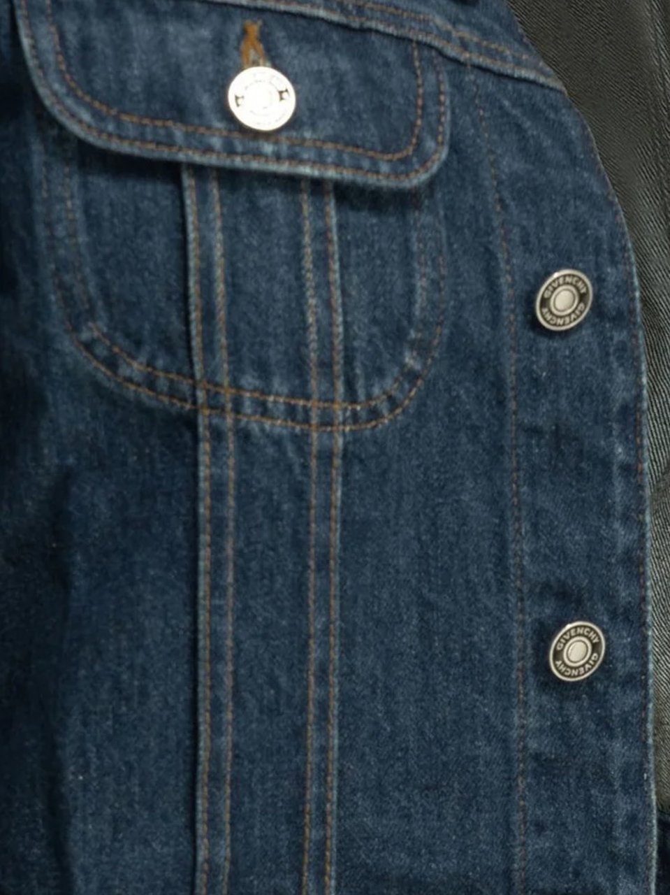 Givenchy Cotton Regular Button-Down Denim Jacket Groen