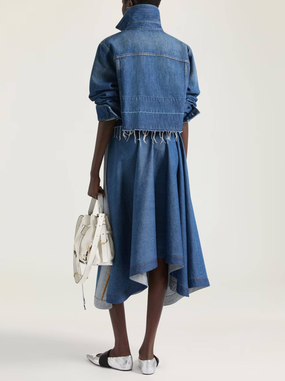 Givenchy Cropped Denim Shirt With Raw Edge Hem And Classic Button-Down Front Blauw