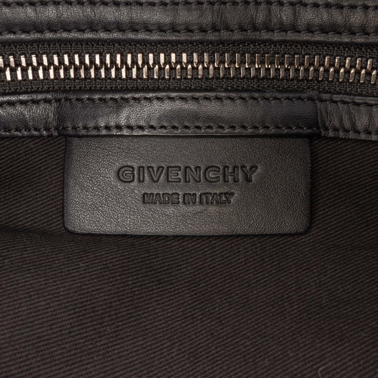 Givenchy Medium Lambskin Nightingale Satchel Zwart