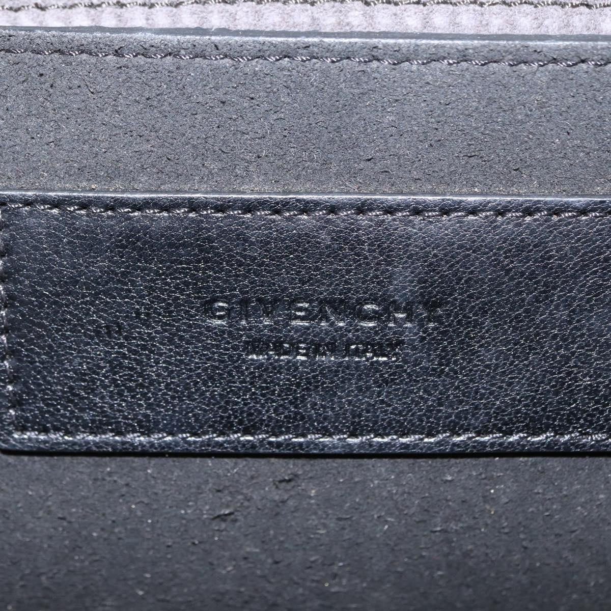 Givenchy Givenchy GV3 Flap Bag Leather Small Zwart