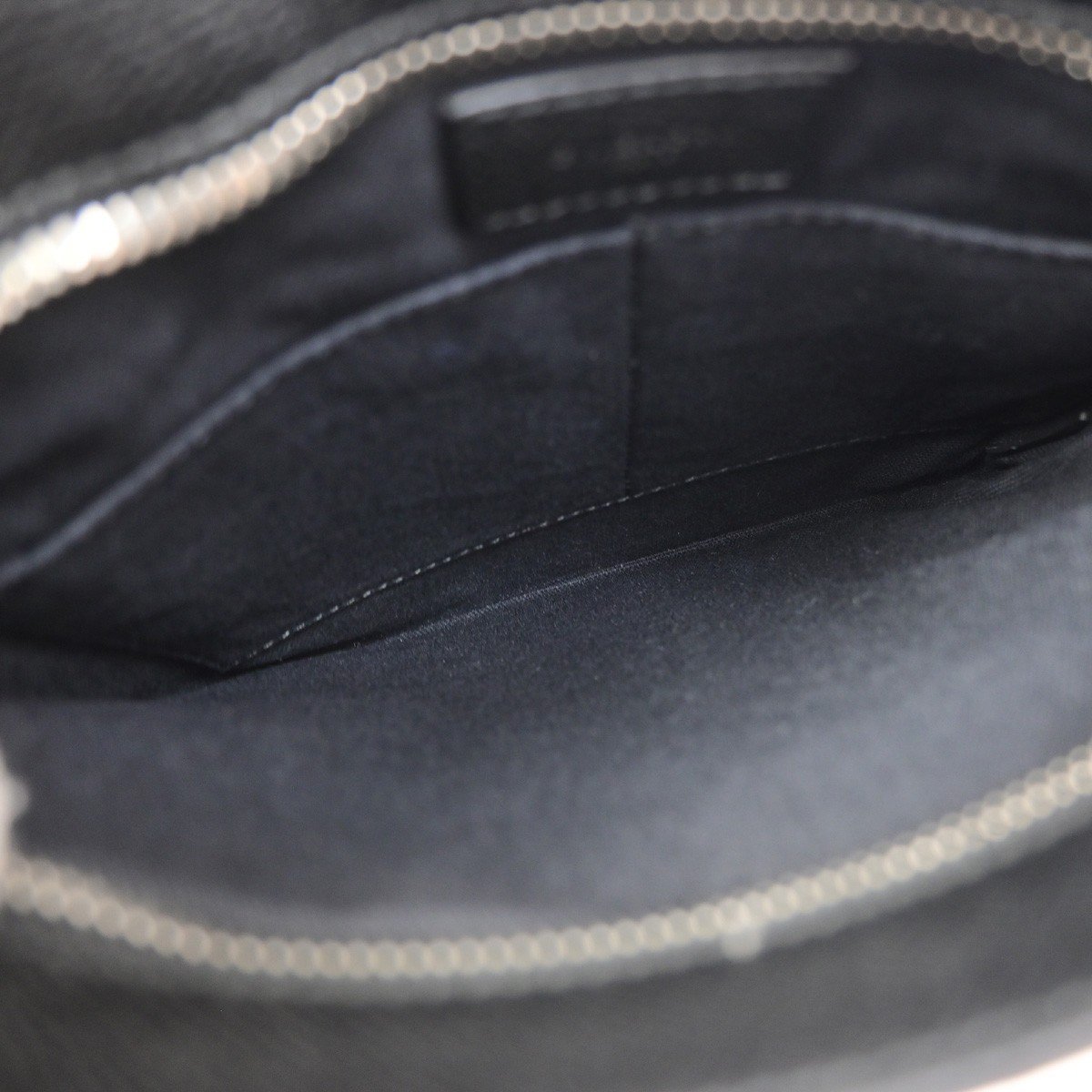 Givenchy Logo Messenger Leather Medium Zwart