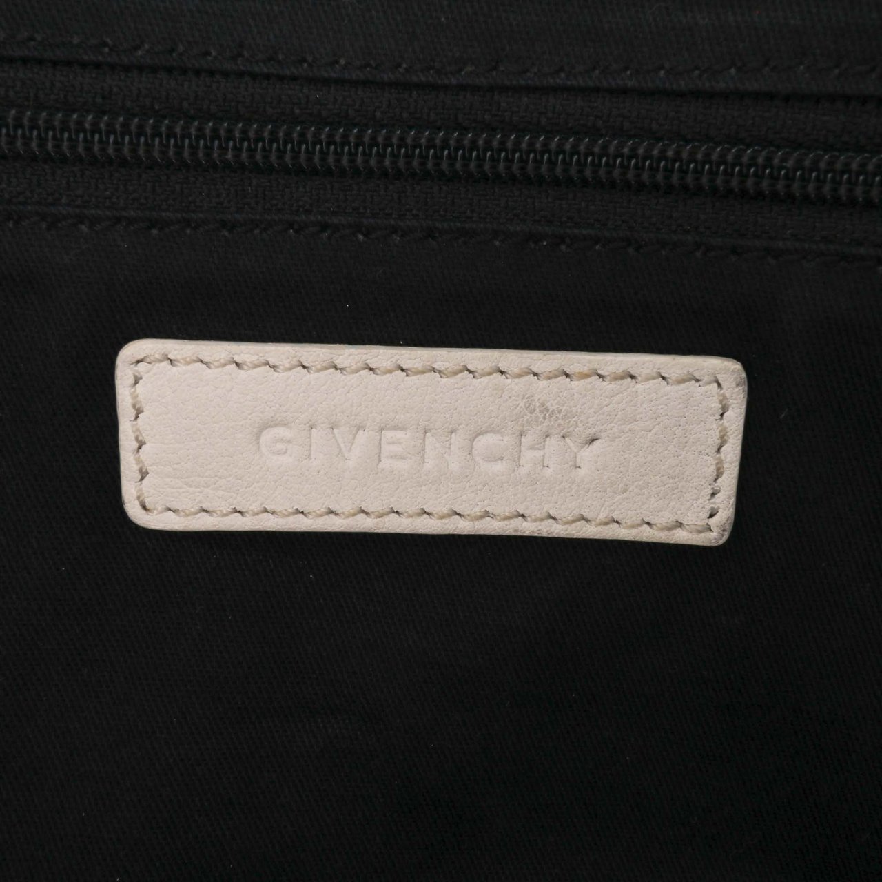 Givenchy Large Leather Antigona Satchel Wit