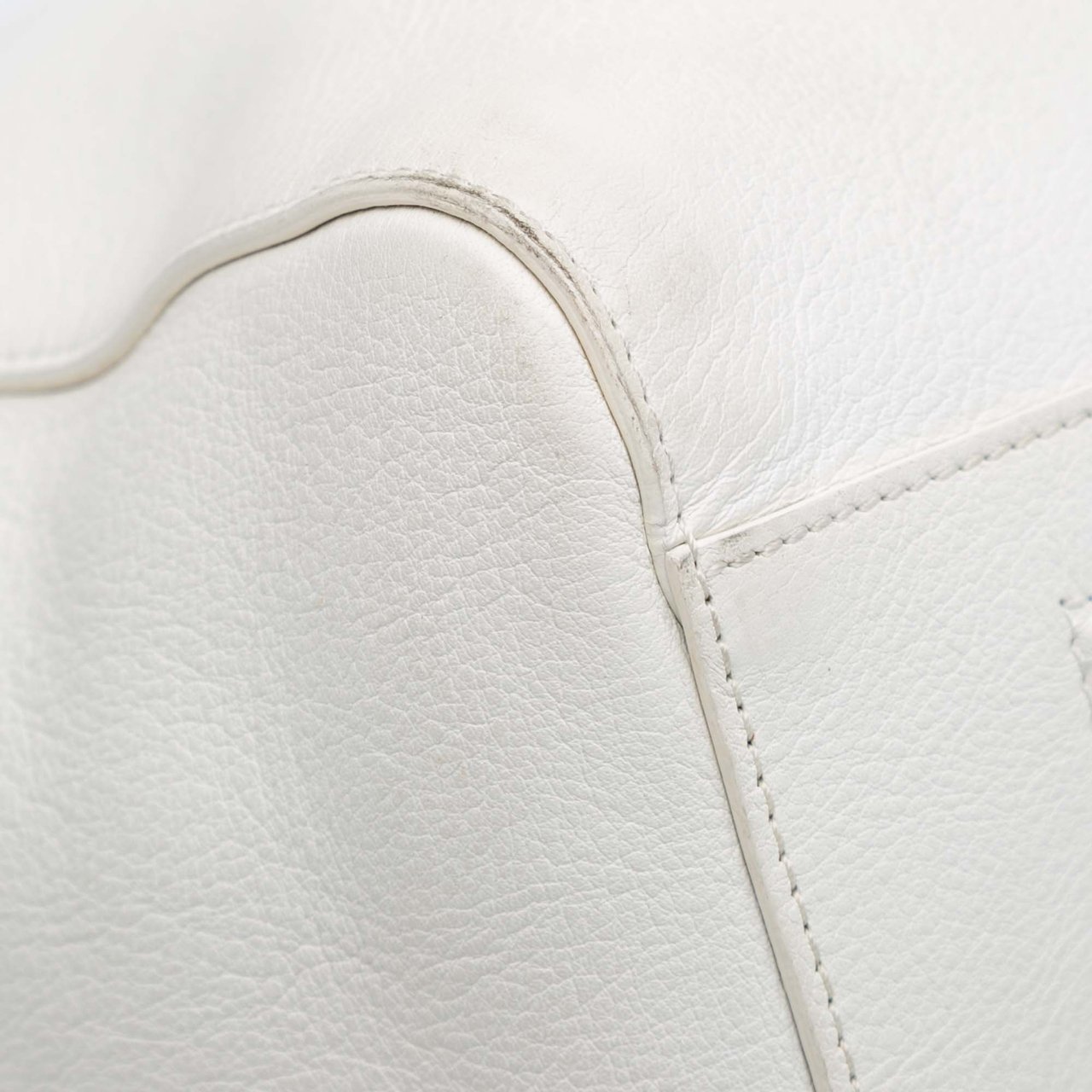 Givenchy Large Leather Antigona Satchel Wit