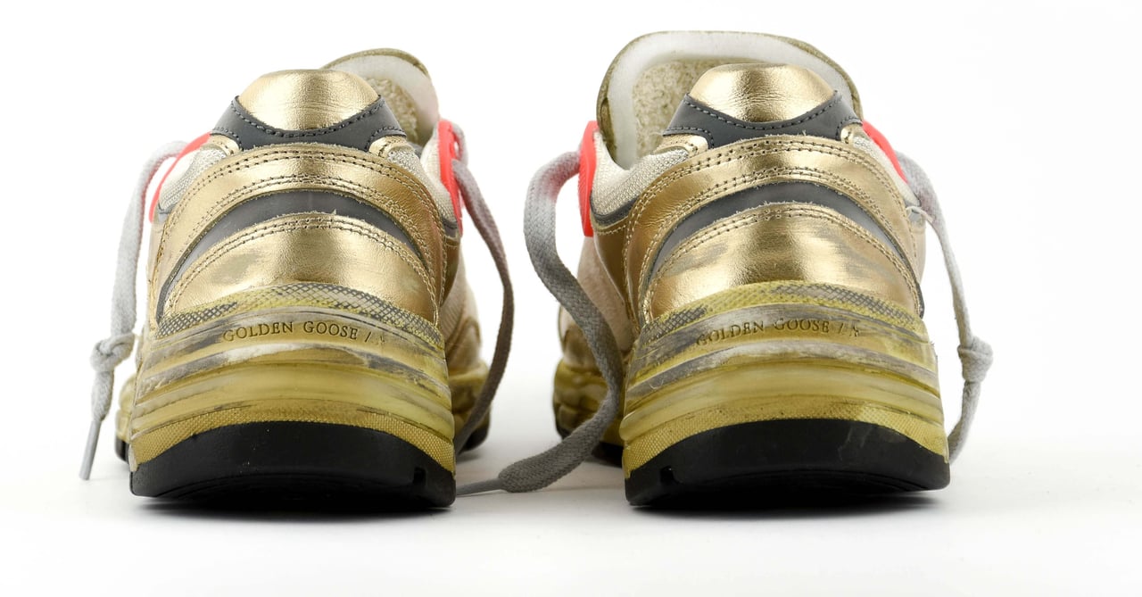 Golden Goose Running Dad Gold Cream Goud
