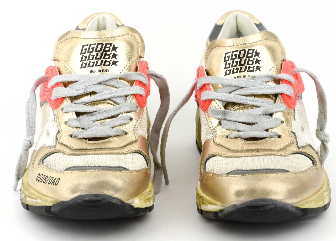 Golden Goose Running Dad Gold Cream Goud
