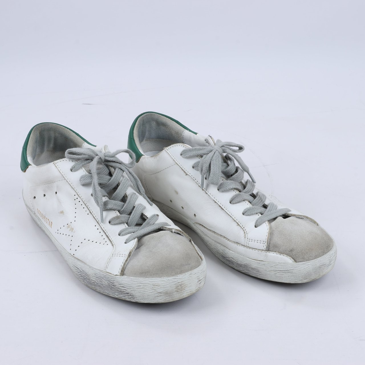 Golden Goose GOLDEN GOOSE Leather Sneakers in White SUPERSTAR, Size 40 EU Beige