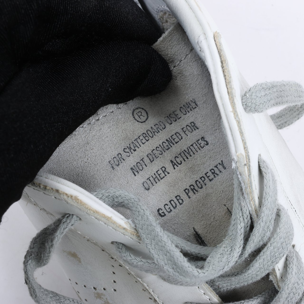 Golden Goose GOLDEN GOOSE Leather Sneakers in White SUPERSTAR, Size 40 EU Beige