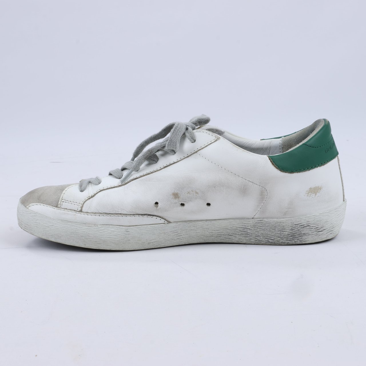 Golden Goose GOLDEN GOOSE Leather Sneakers in White SUPERSTAR, Size 40 EU Beige