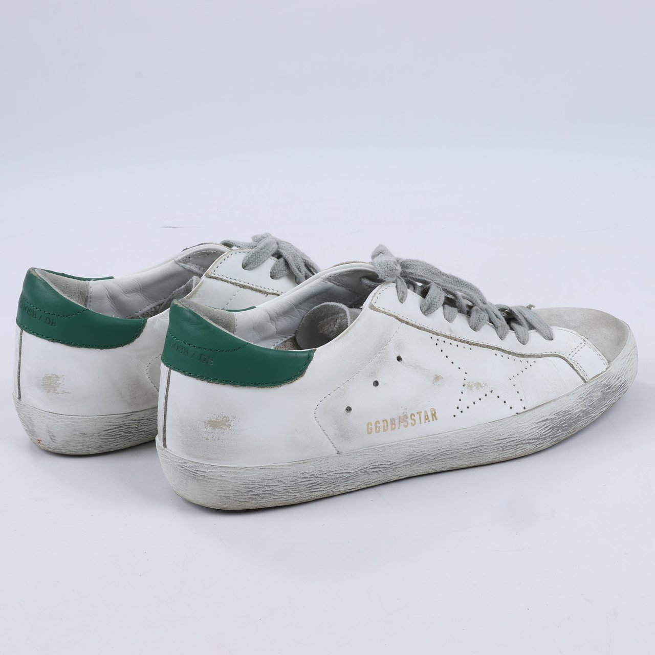 Golden Goose GOLDEN GOOSE Leather Sneakers in White SUPERSTAR, Size 40 EU Beige