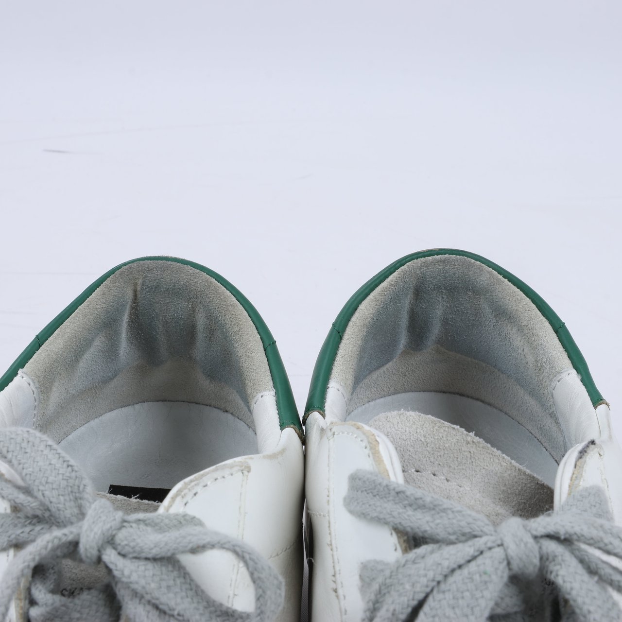 Golden Goose GOLDEN GOOSE Leather Sneakers in White SUPERSTAR, Size 40 EU Beige