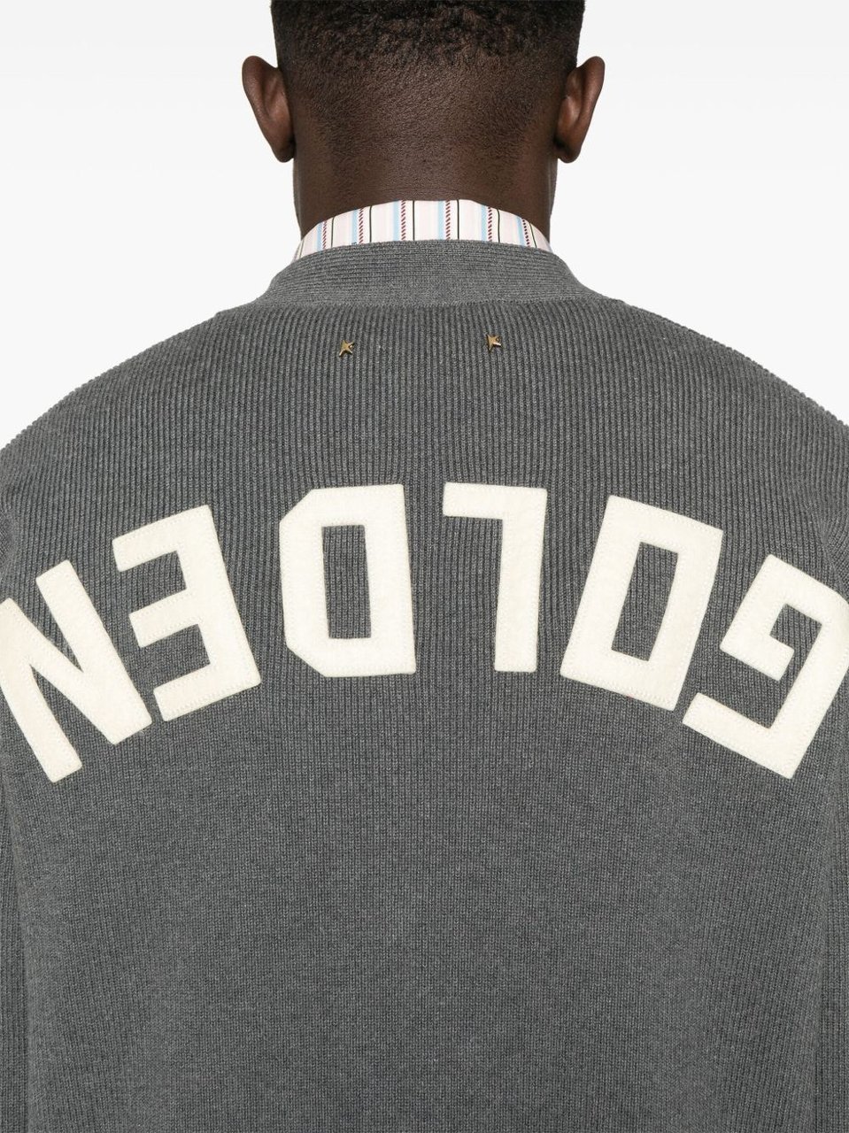 Golden Goose Relaxed Fit V-Neck Cardigan with Contrasting Graphic Grijs