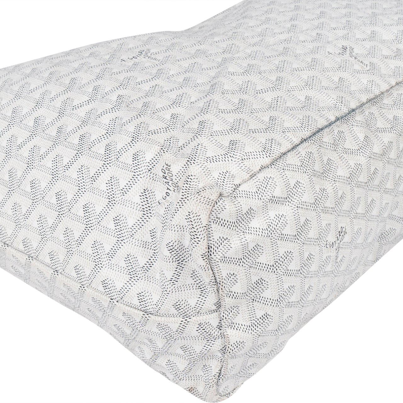 Goyard Goyard White Goyardine Monogram Saint Louis PM Shoulder Bag Wit