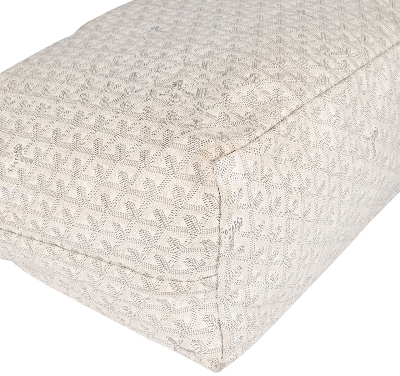 Goyard Goyard White Goyardine Monogram Saint Louis GM Shoulder Bag Wit