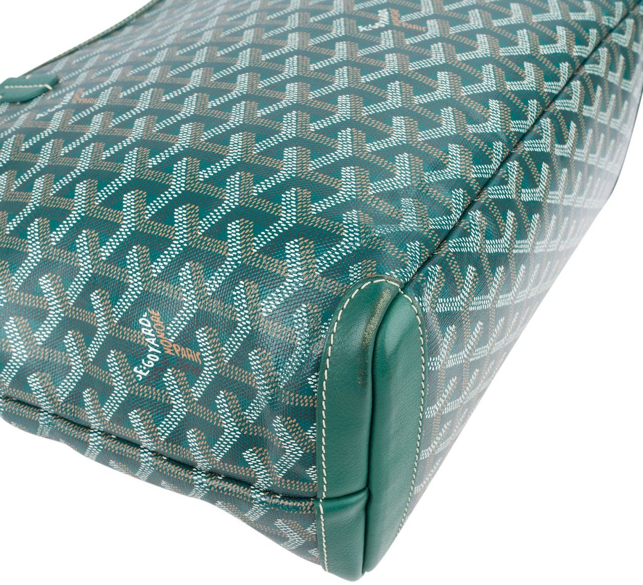 Goyard Goyardine Monogram Artois PM Shoulder Bag Groen
