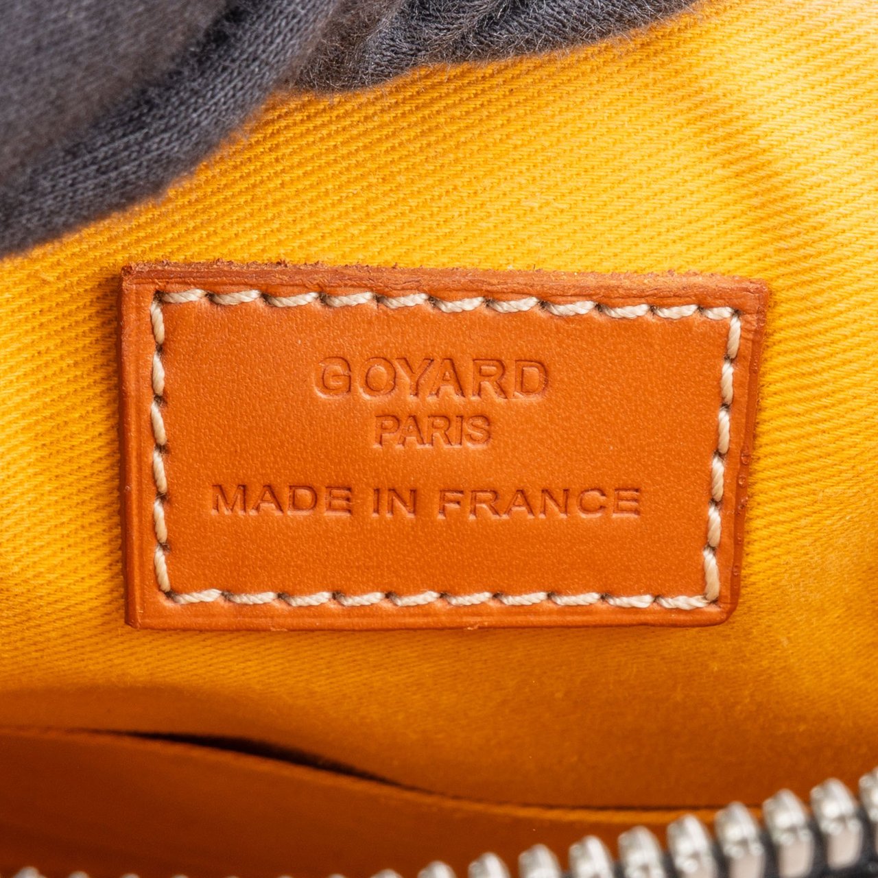 Goyard Goyard Goyardine Monogram Yona MM Shoulder Bag Zwart