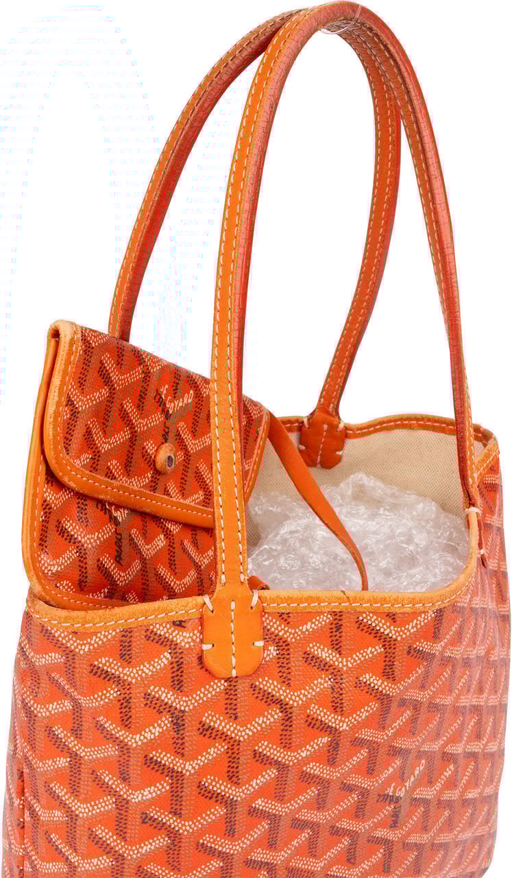 Goyard Goyard Orange Goyardine Monogram St. Louis Junior Shoulder Bag Oranje