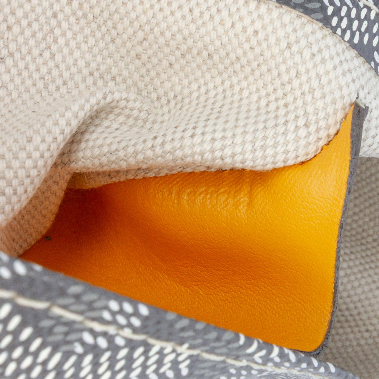 Goyard Goyardine Plumet Pocket Wallet Grijs