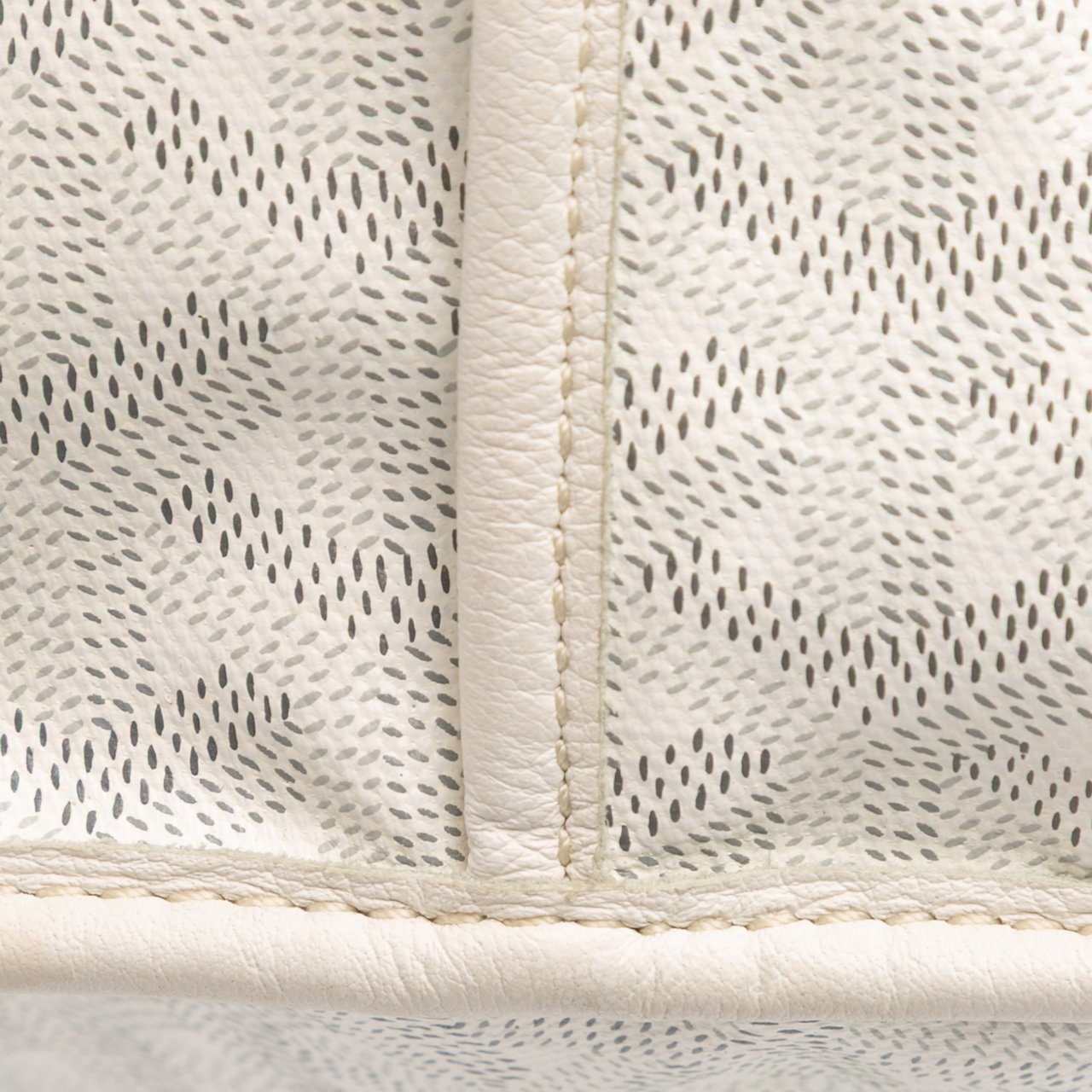 Goyard Goyardine Saint Louis PM Wit