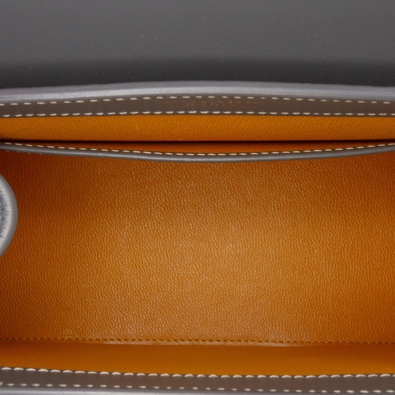 Goyard Leather Saigon Structured MM Grijs