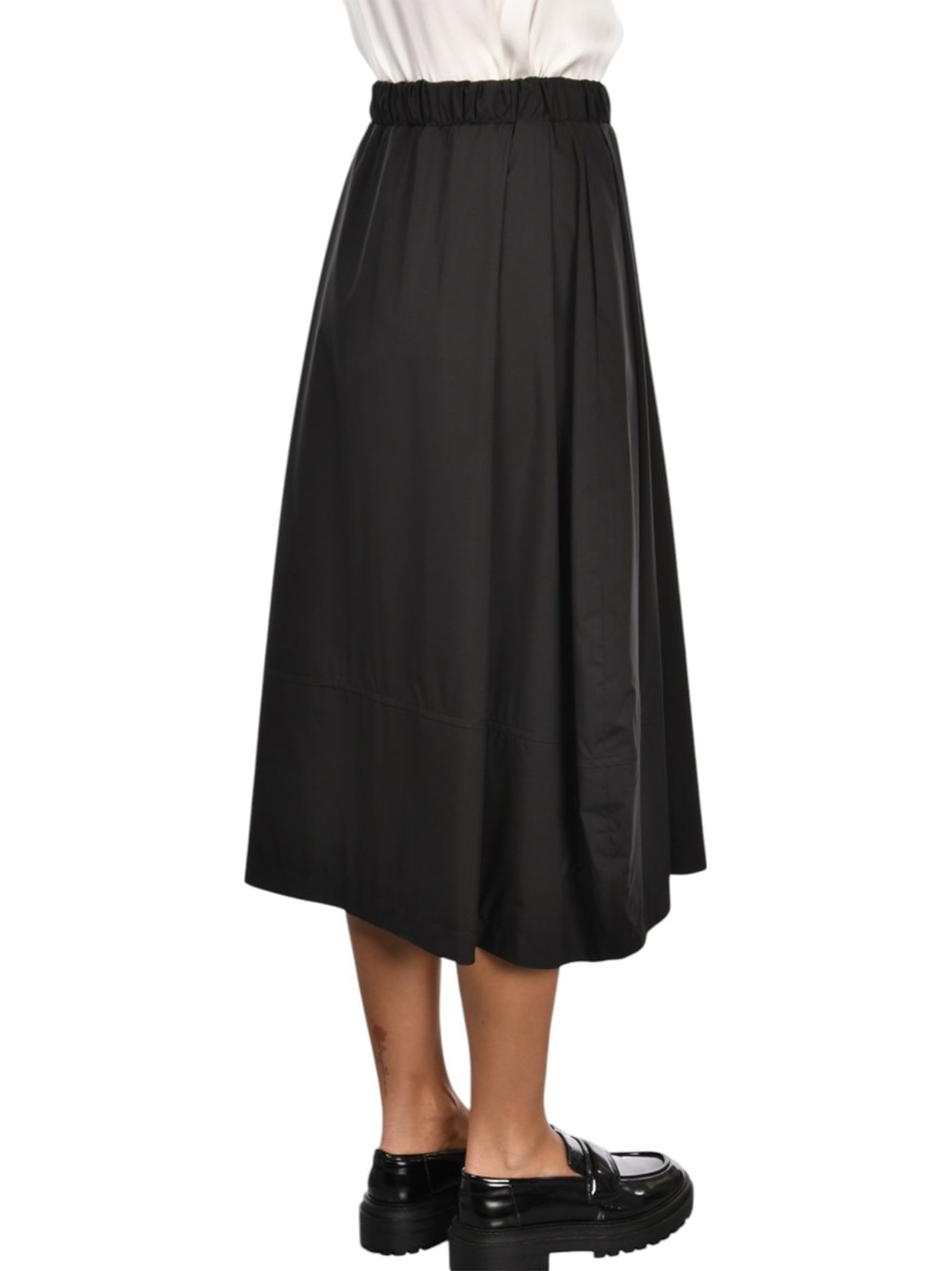 Gran Sasso Voluminous Black Midi Skirt With Gathered Waistband Zwart