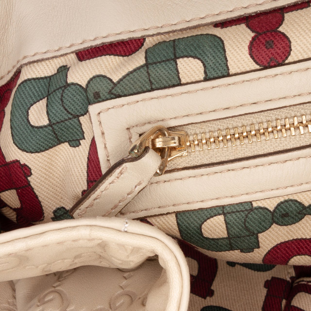 Gucci Guccissima Hysteria Handbag Wit