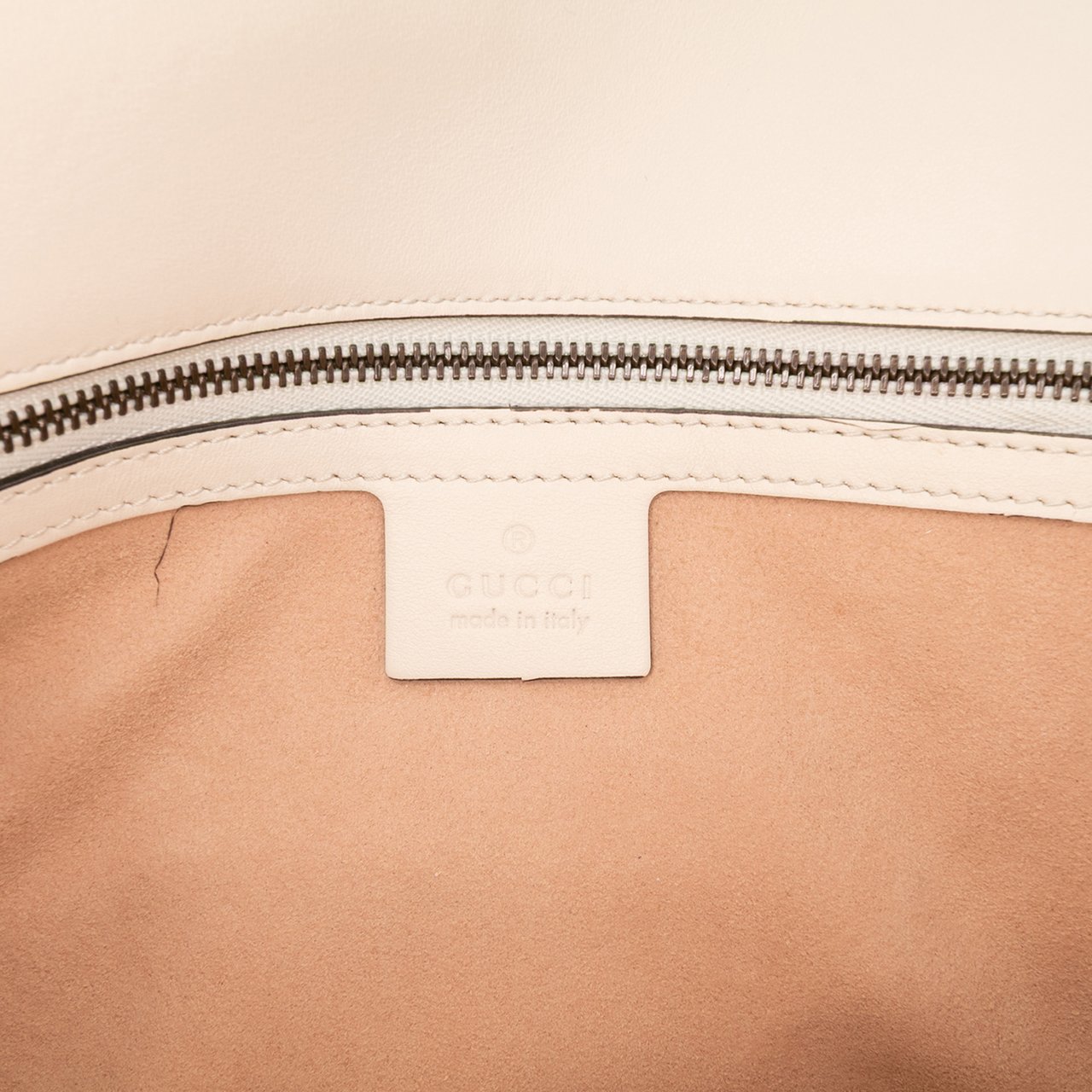 Gucci GG Marmont Matelasse Leather Flap Clutch Wit