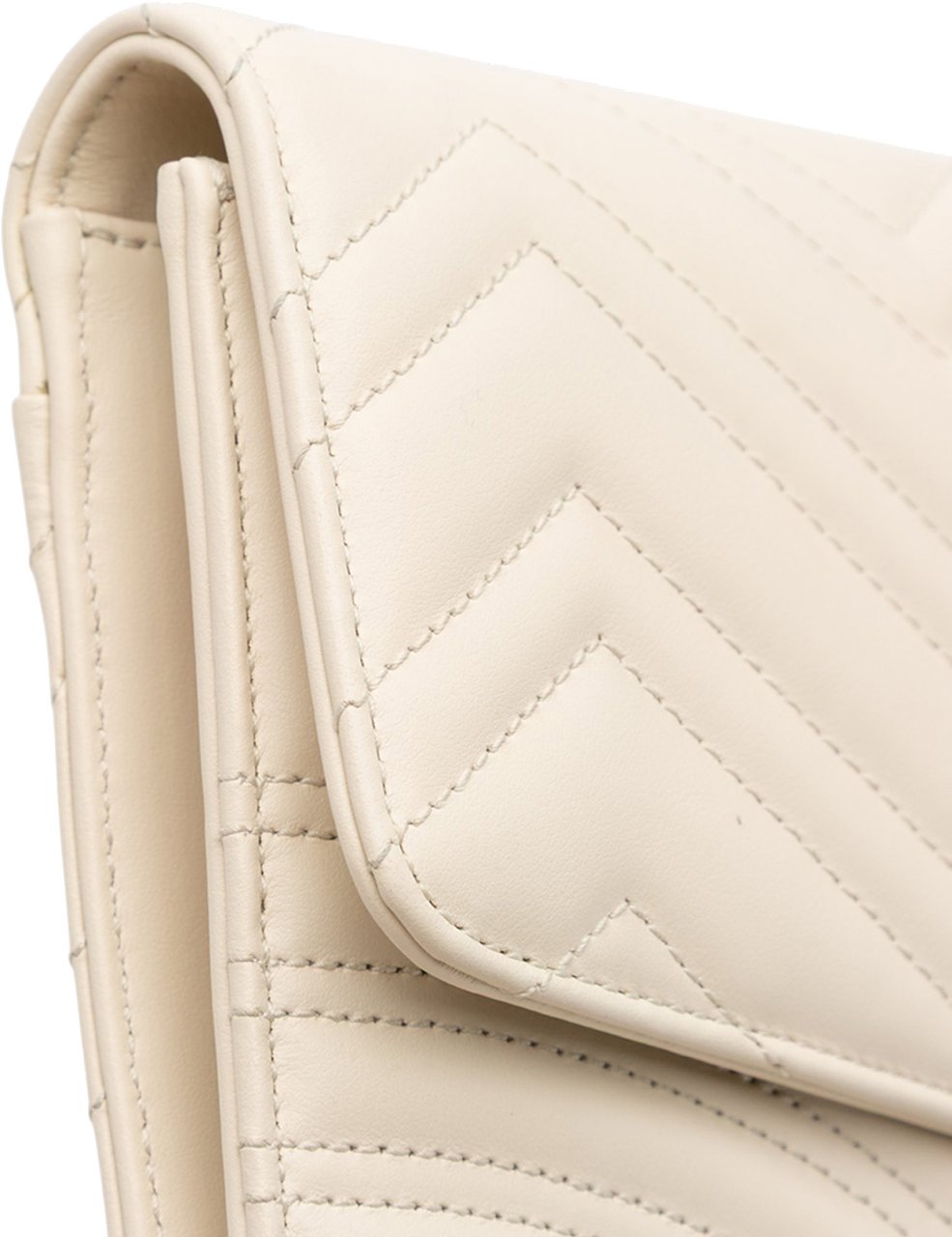 Gucci GG Marmont Matelasse Leather Flap Clutch Wit