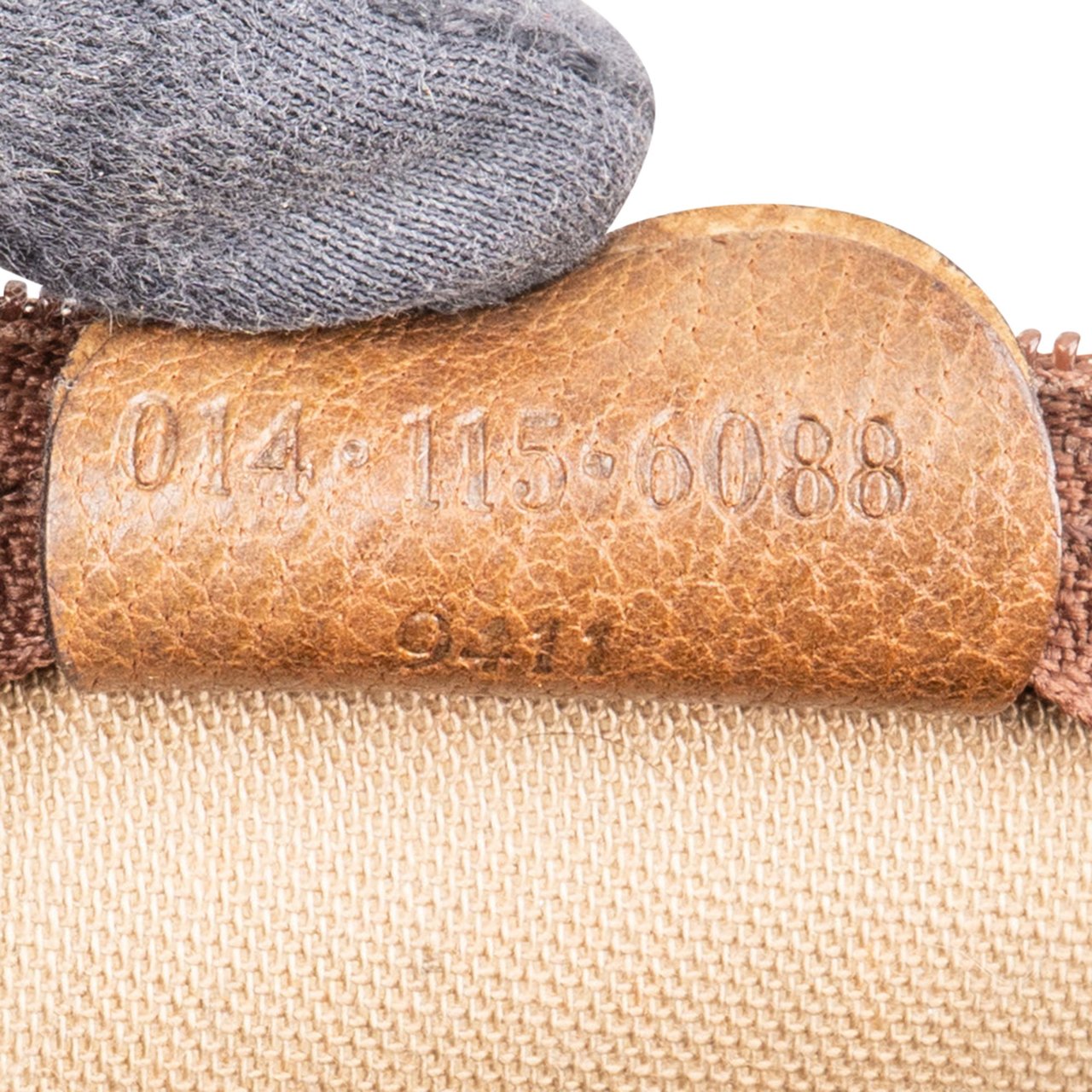 Gucci Gucci Monogram Supreme Canvas Pouch Beige