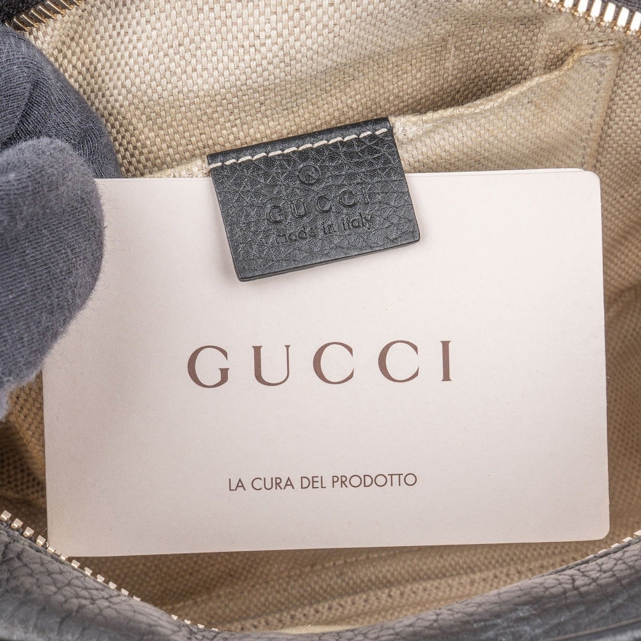 Gucci Gucci Black Leather Soho GG Crossbody Bag Zwart