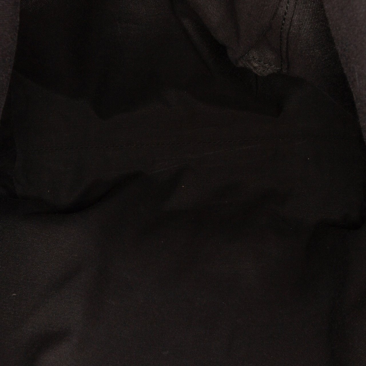 Gucci Medium GG Denim Charm Tote Grijs