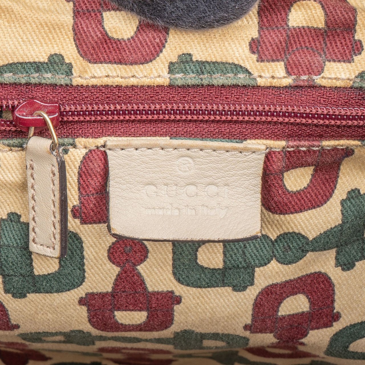 Gucci Gucci GG Leather Abbey Handbag Wit