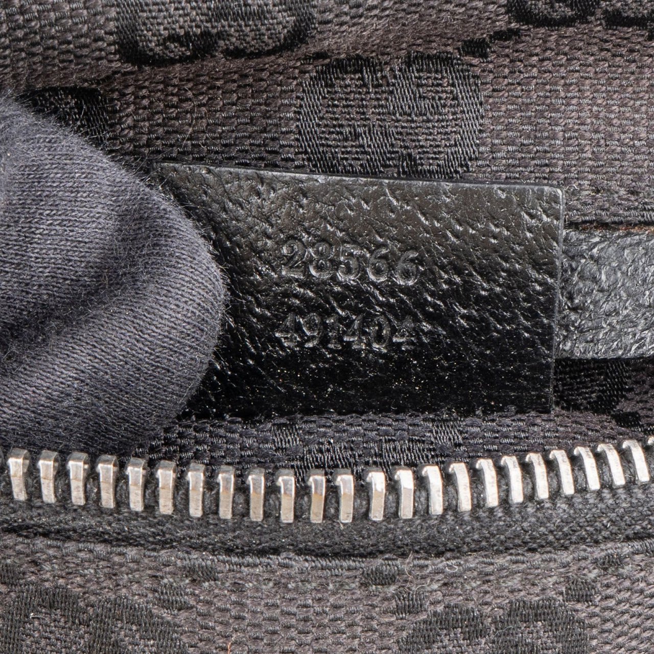 Gucci Gucci Black GG Monogram Crossbody Baumbag Zwart