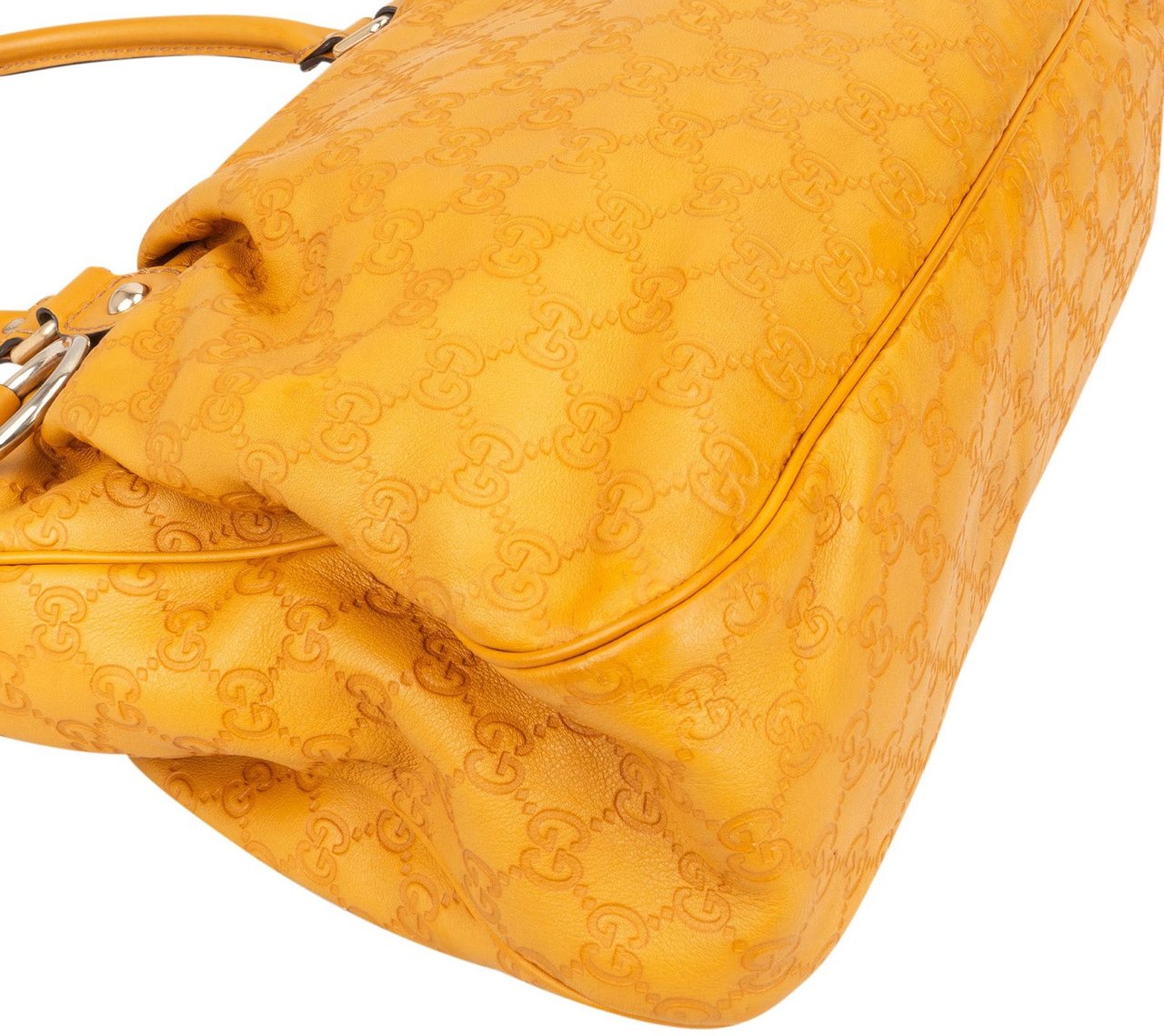 Gucci Gucci Guccissima Leather Sukey Handbag Geel