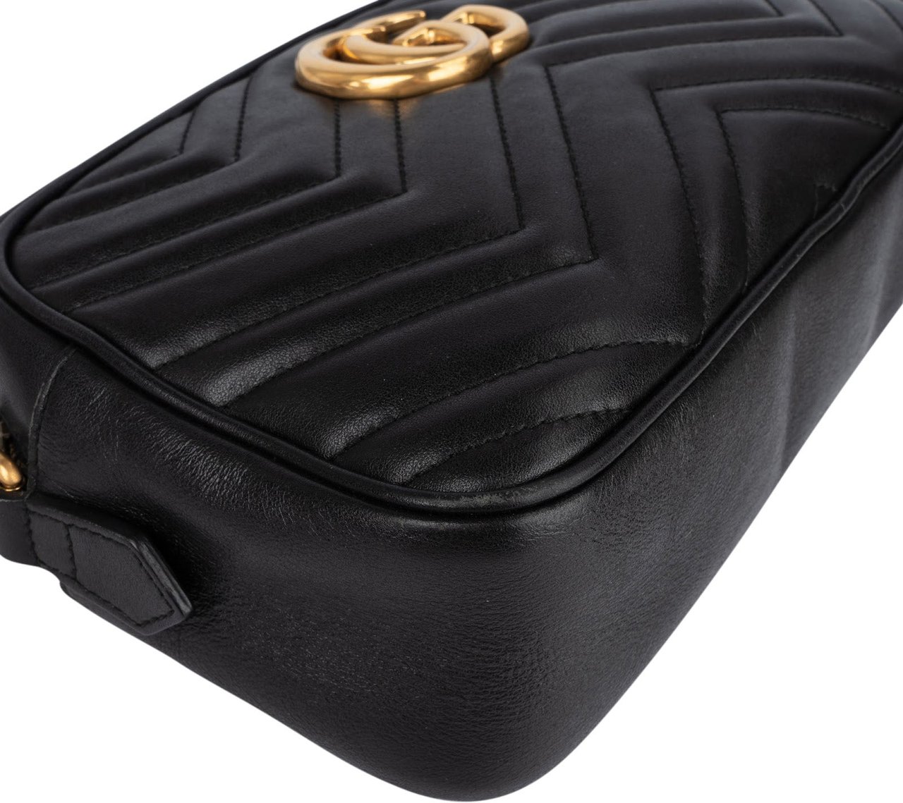 Gucci Gucci Quilted Leather GG Marmont Crossbody Bag Zwart