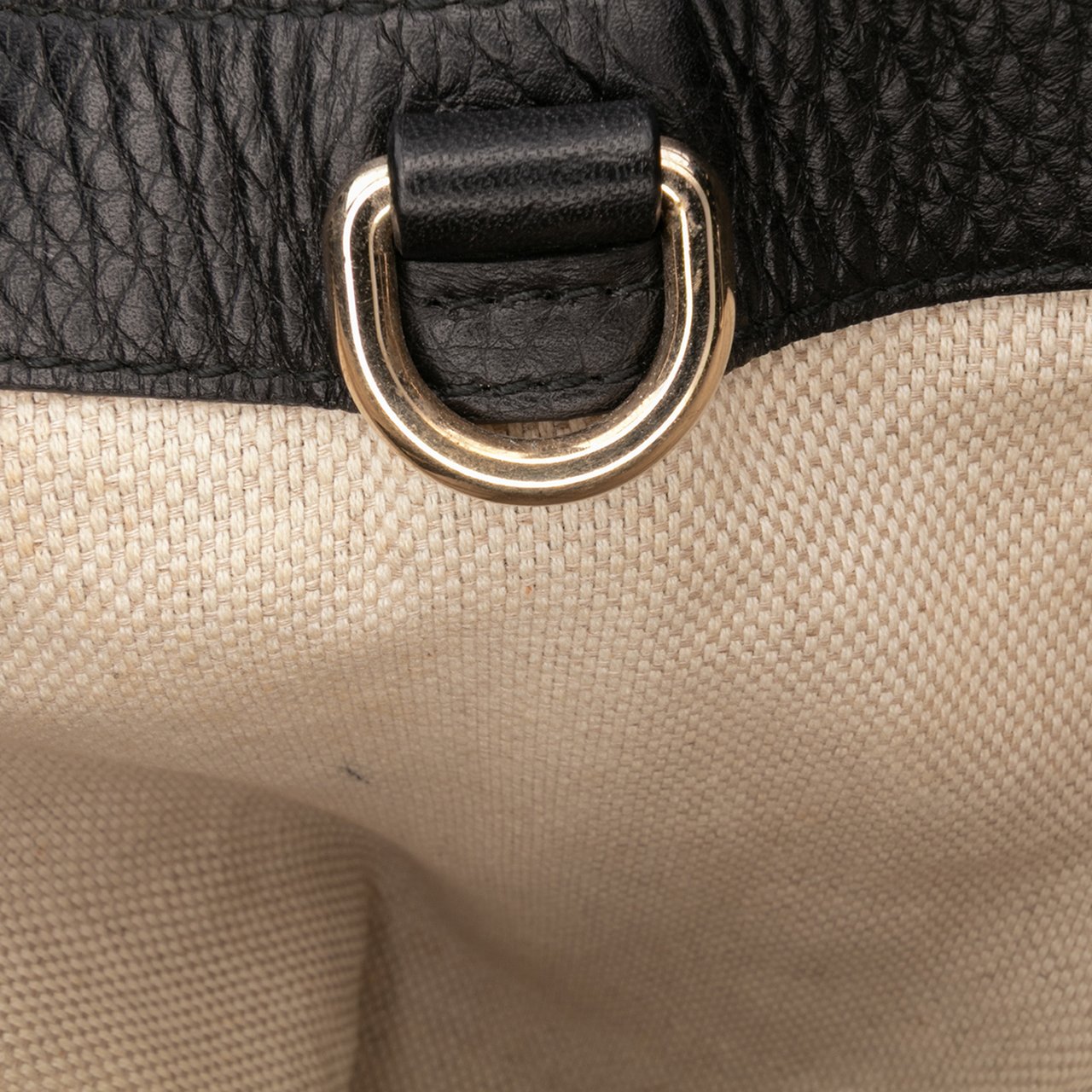Gucci Small Leather Soho Satchel Zwart