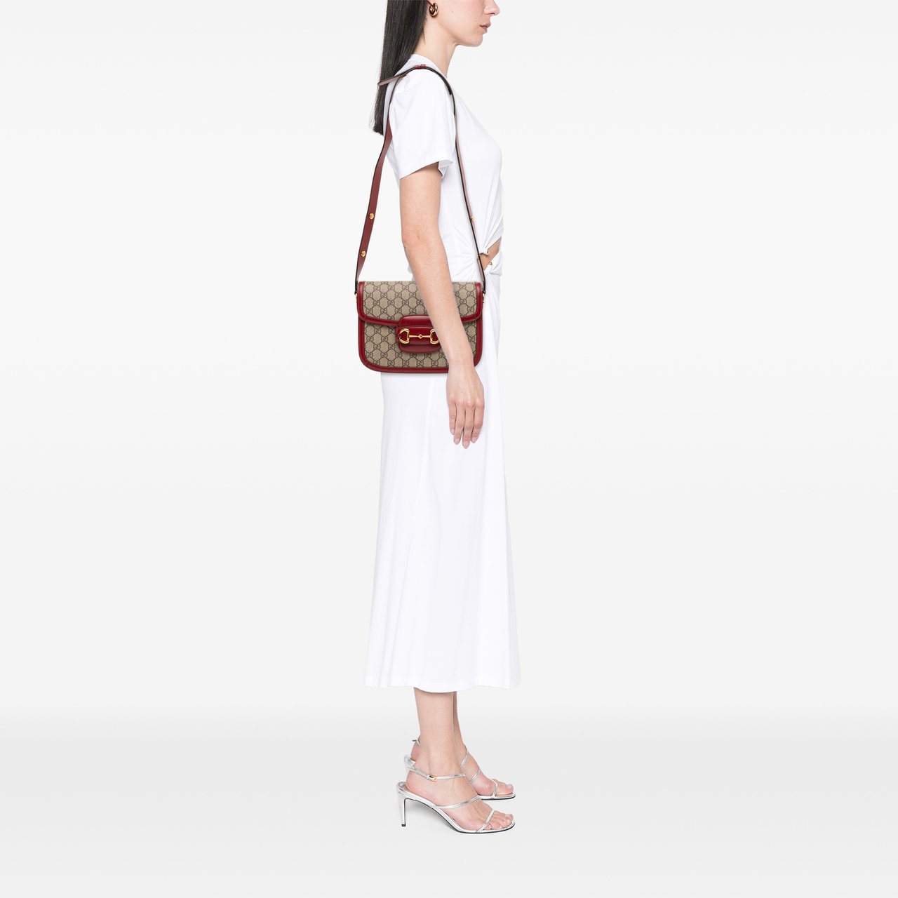 Gucci Medium GG Supreme Horsebit 1955 Shoulder Bag Bruin