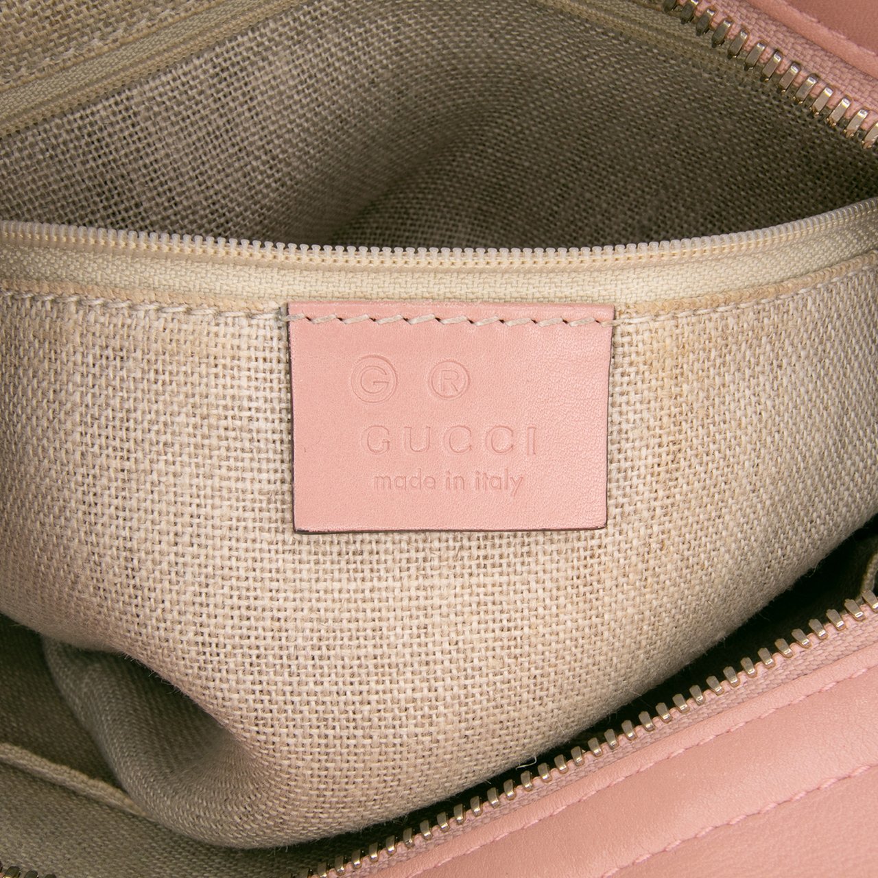Gucci Small Microguccissima Bree Satchel Roze