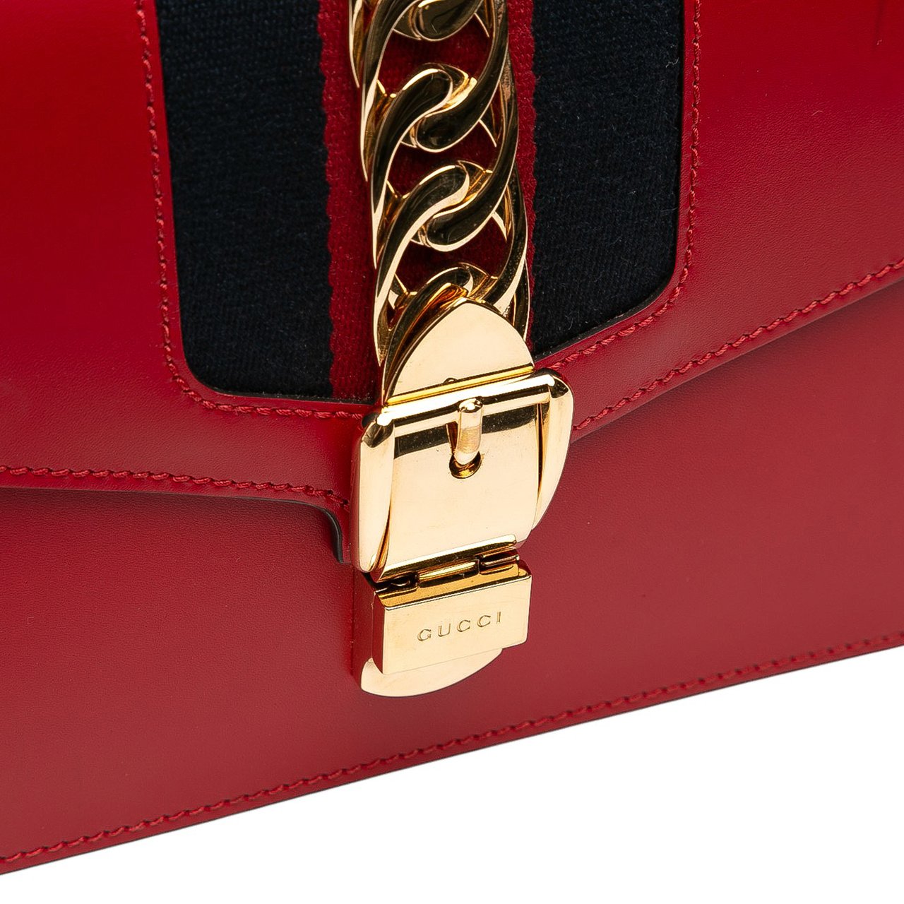 Gucci Small Leather Sylvie Web Satchel Rood